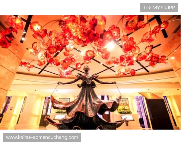 在澳门美高梅金殿享受顶级的餐饮服务，品味世界各地的美食佳肴与特色美味